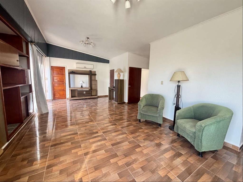 Venta de Apartamento 3 dormitorios en Atlántida con parrill