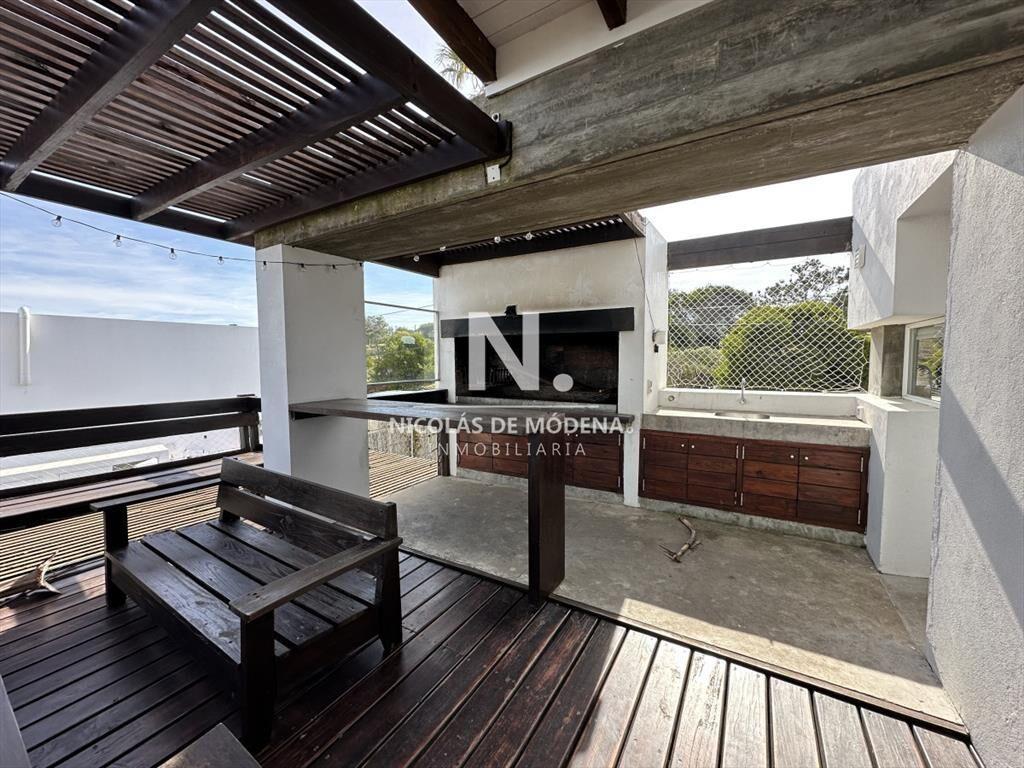 Casa en venta estilo minimalista a 300 mts del mar, El chor