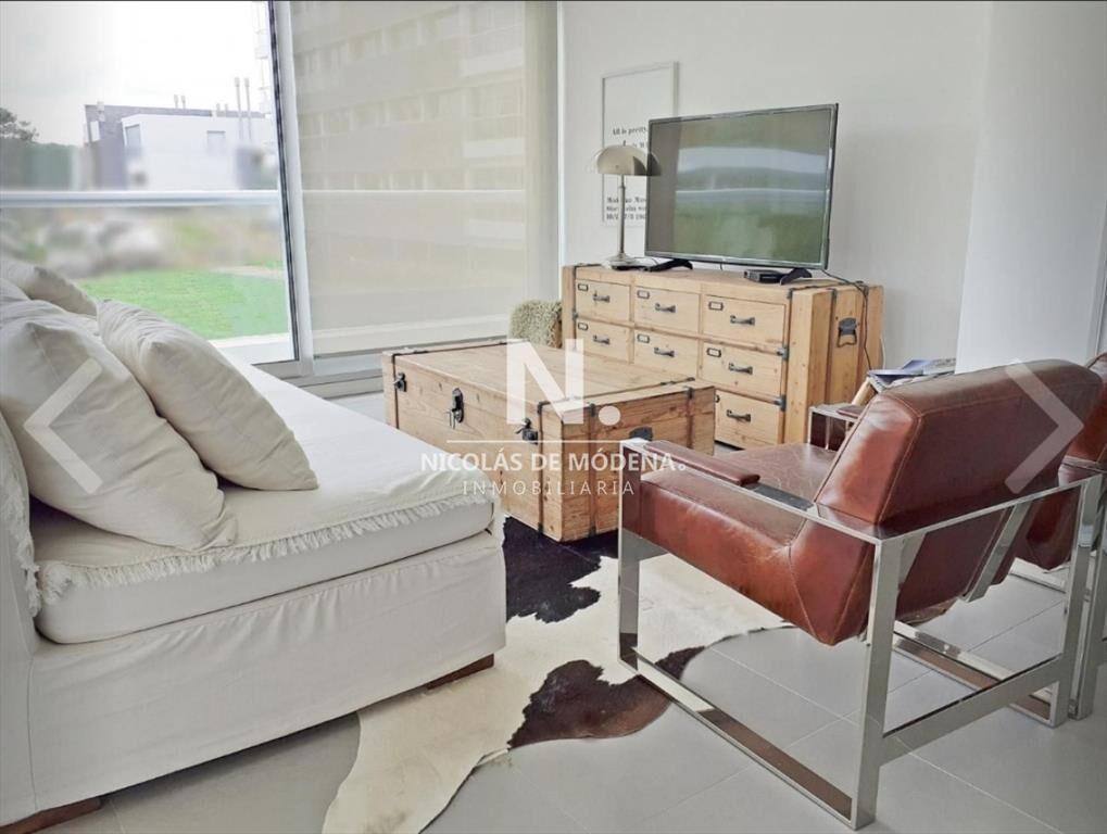 En venta apartamento de 2 dormitorios en Brava,