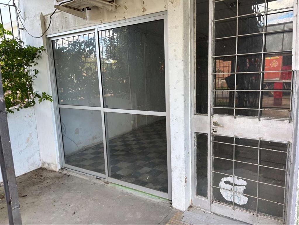 *** ALQUILADO *** BUEN LOCAL SOBRE PRINCIPAL FRENTE LICEO