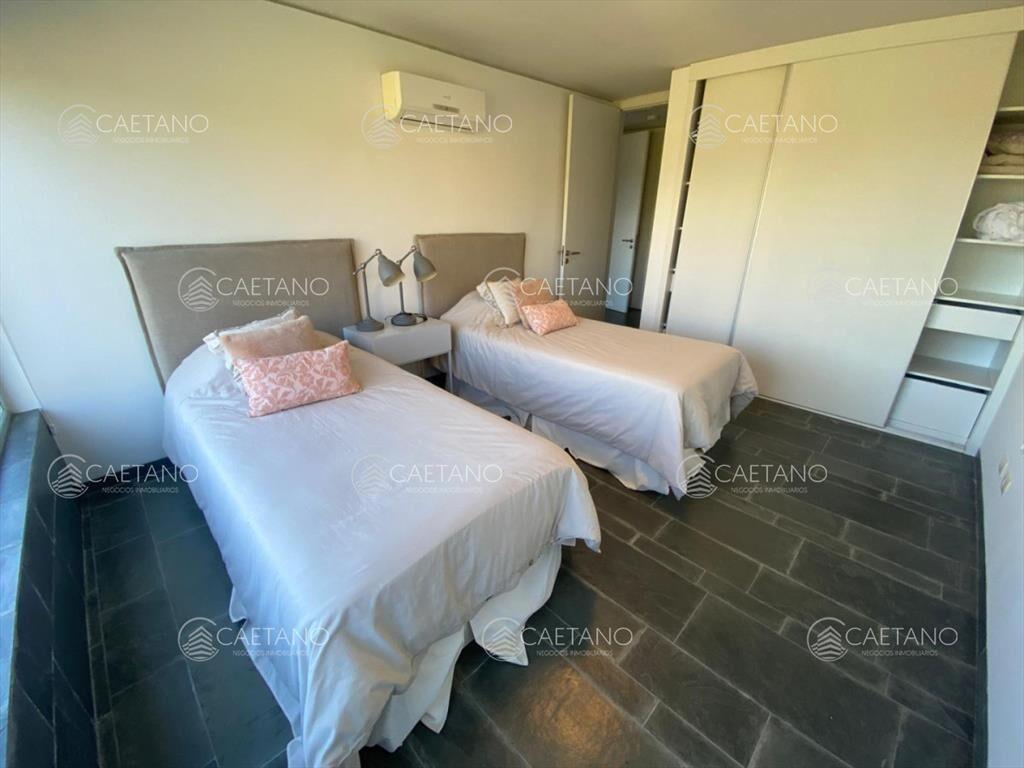 Venta apartamento 3 dormitorios Punta Ballena