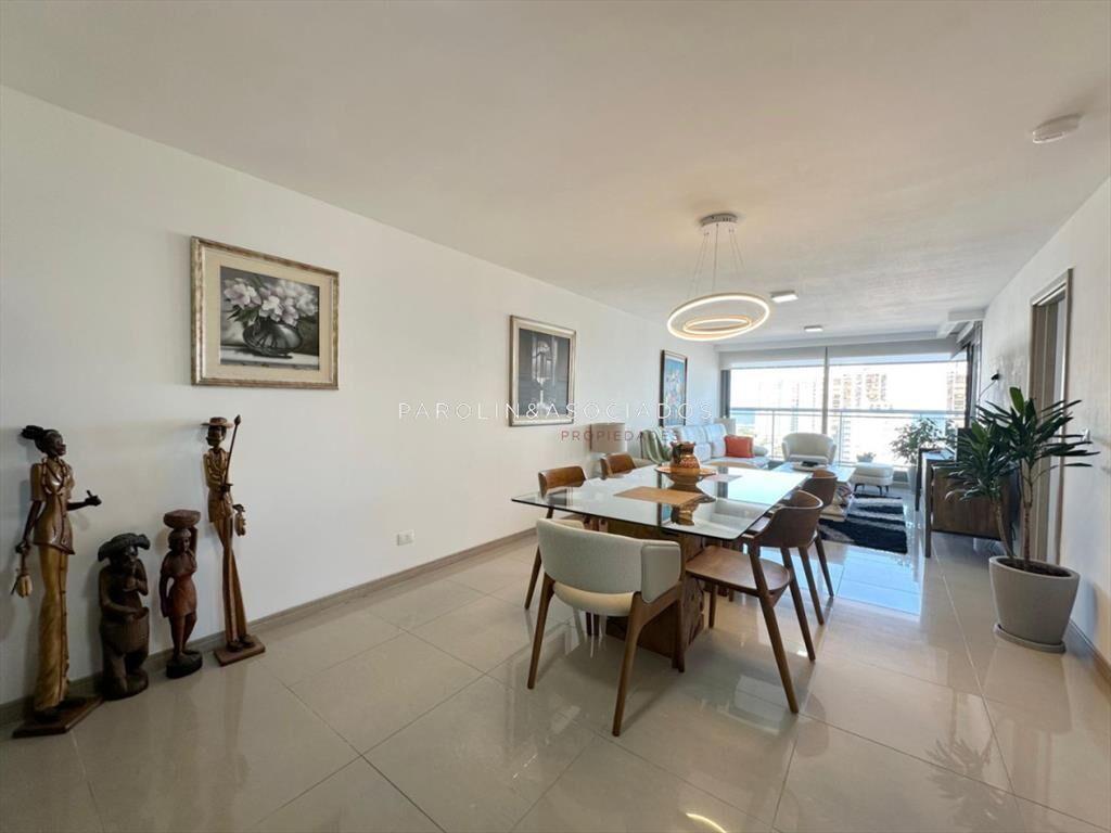Departamento en Venta de 2 Dormitorios en Onix,