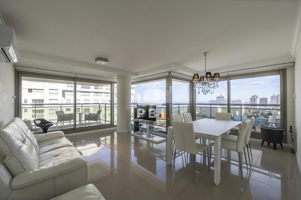 Apartamento dos dormitorios y dos suites - Imperiale III -