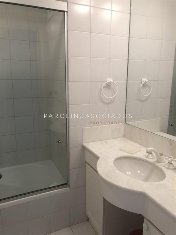 Apartamento en venta de 2 dormitorios + en Punta