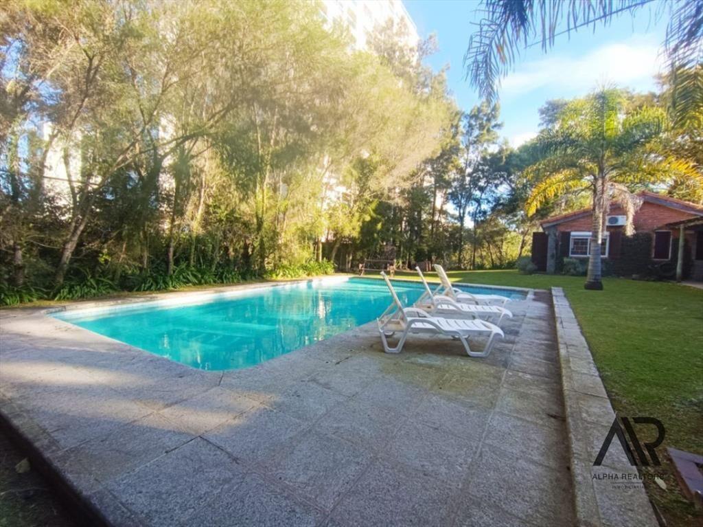 Casa en venta c/ cochera en Roosevelt