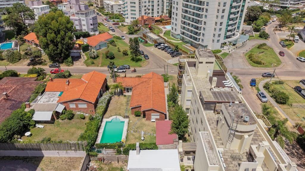 Casa en Punta del Este, Parada 7 de playa Brava