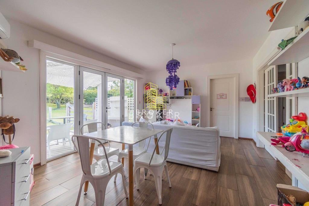 Venta Casa 5 Dormitorios En La Tahona