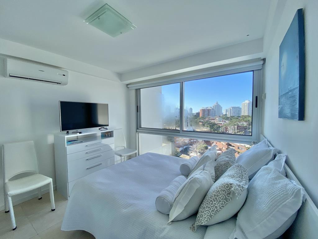 VENTA DE APARTAMENTO PENTHOUSE DE 3 DORMITORIOS