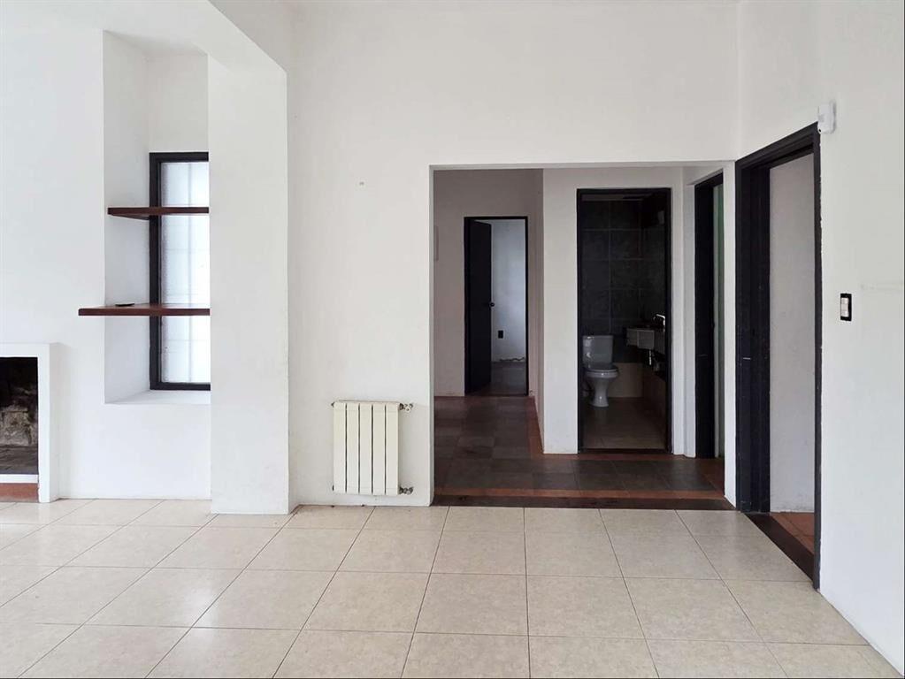 ALQUILER o VENTA - CASA PARA EMPRESA - OFICINA - CARRASCO -