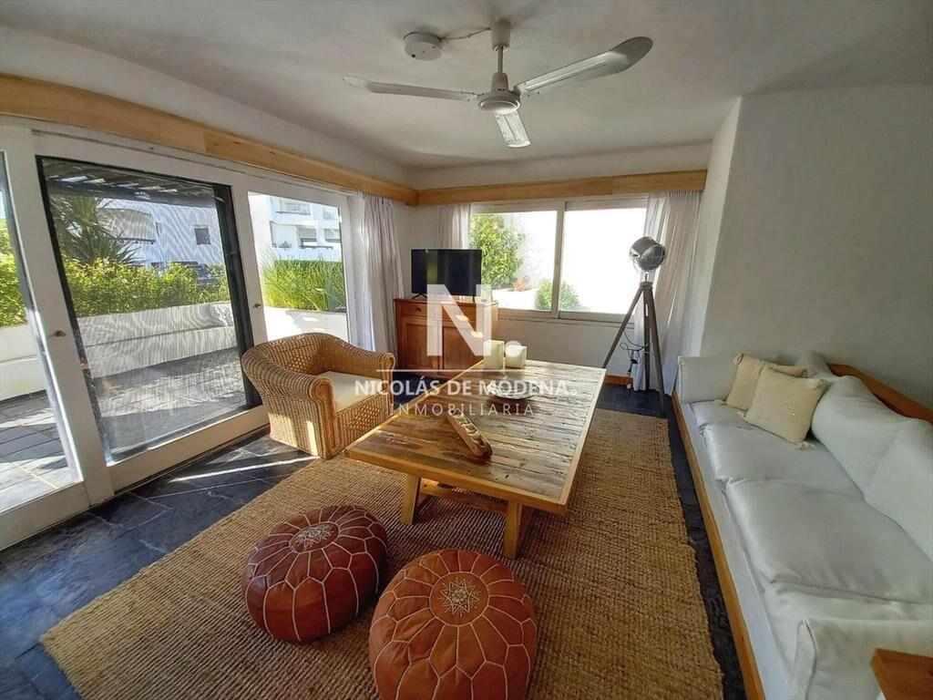 Vende apratamento 2 dormitorios con vista al mar