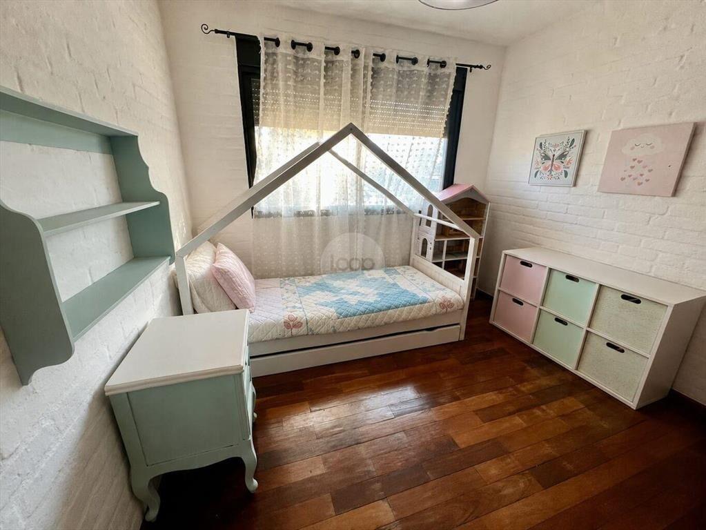 Venta Casa 3 Dormitorios, garaje y fondo en Malvín Sur