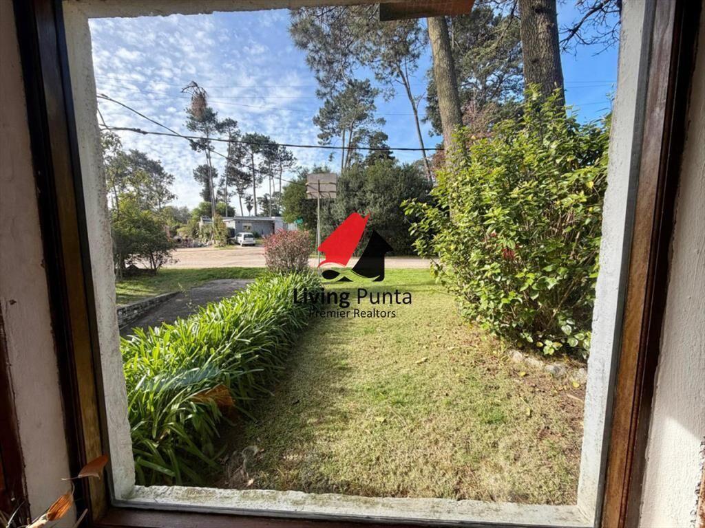 Hermosa casa en venta con piscina en punta del