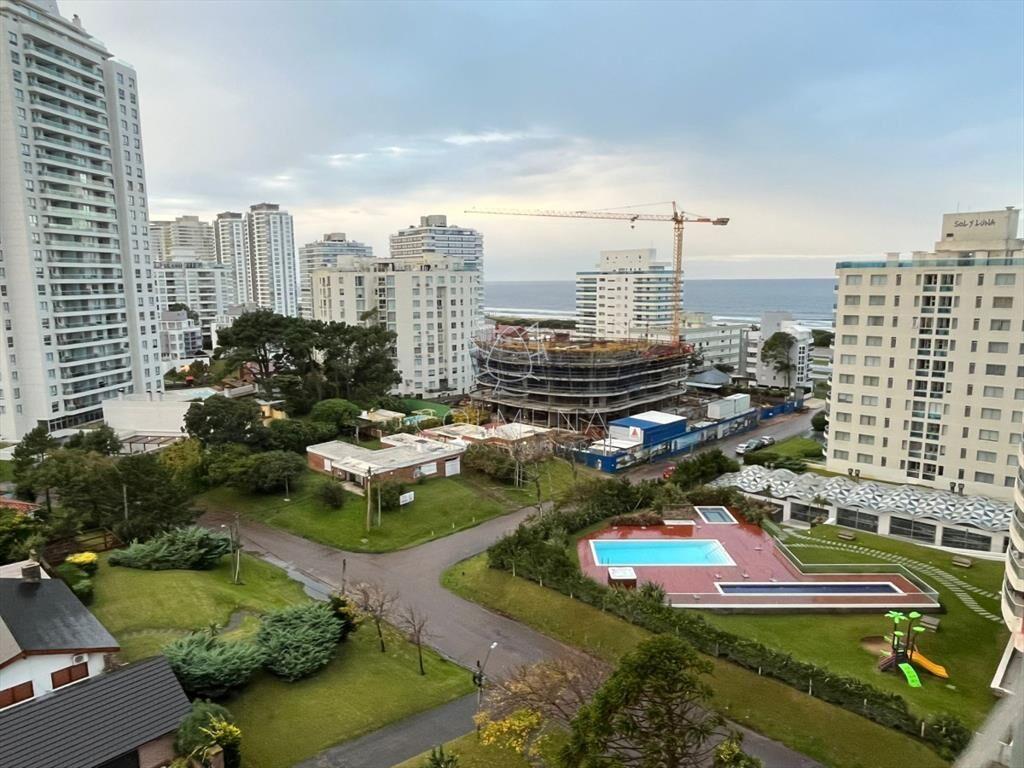 Apartamento en Venta de 3 dormitorios en Aidy ,