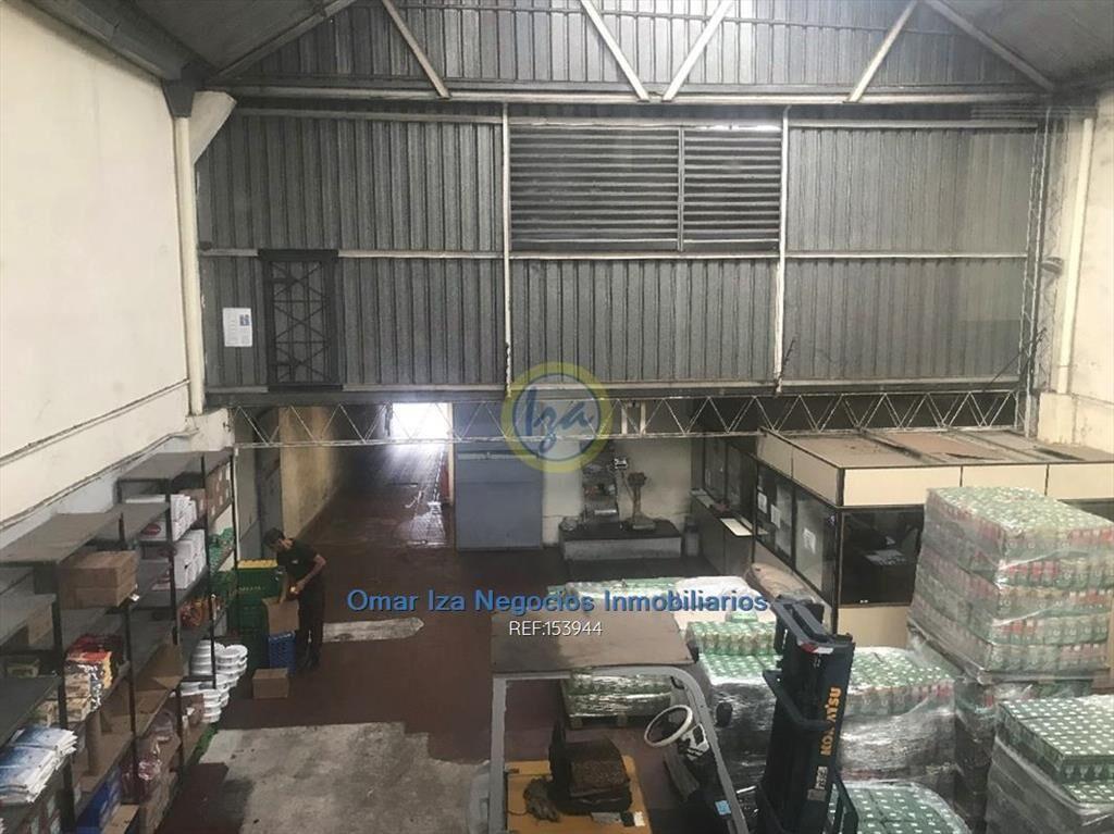 IZA. CON RENTA Local industrial galpon deposito aguada