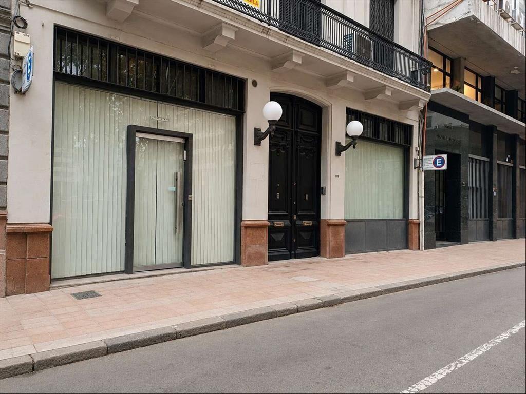 OFICINA ALQUILER - CIUDAD VIEJA- EDIFICIO