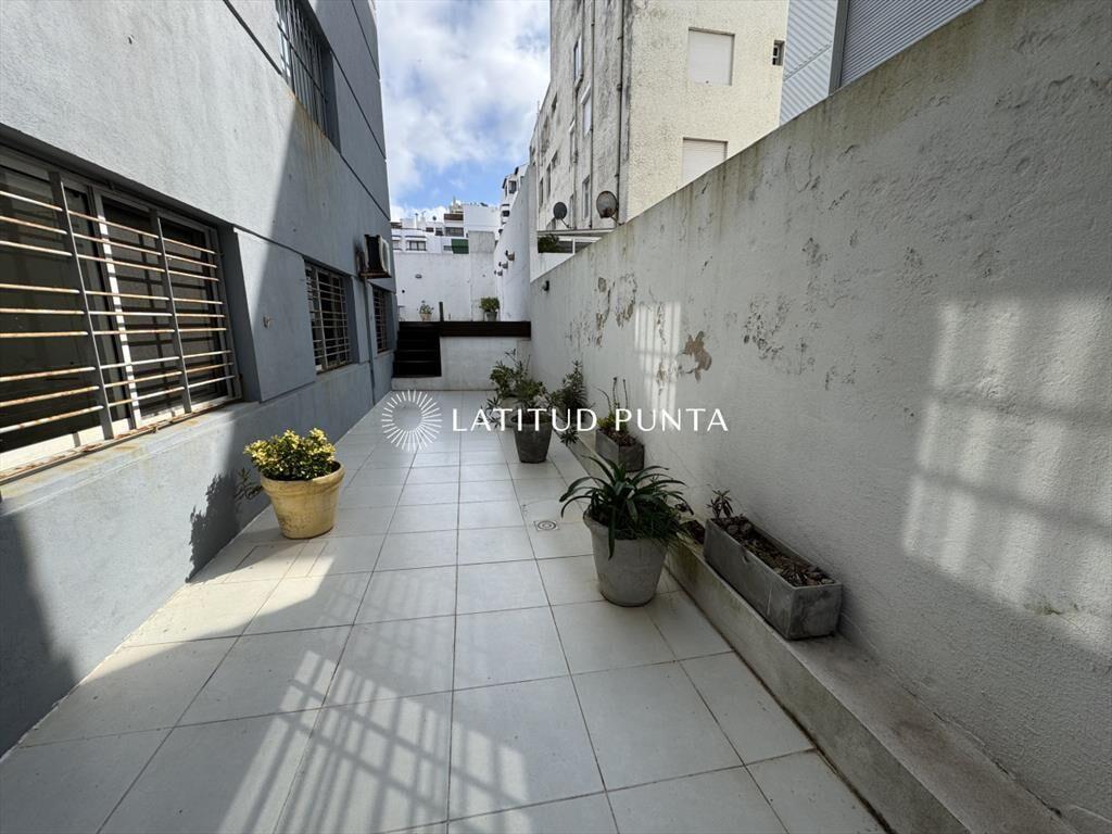 Apartamento en península con piscina propia, 3