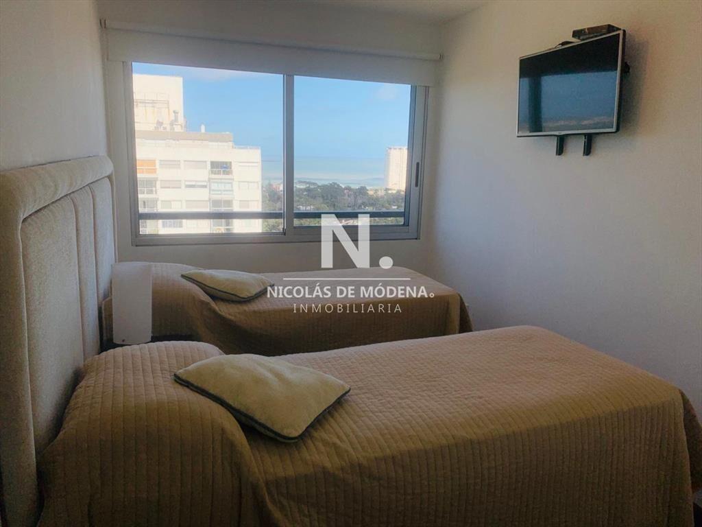 DEPARTAMENTO EN PISO ALTO EN JARDINES DEL COUNTRY