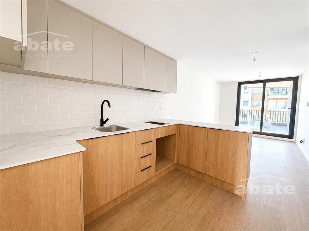 Venta apartamento 1 dormitorio en Parque Rodó al frente