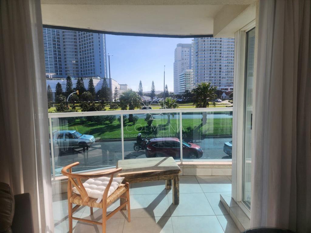 Apartamento en Punta del Este, Mansa