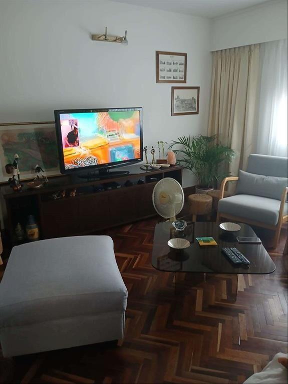 HERMOSO APARTAMENTO A METROS DE RAMBLA 4 dormitorios 2 baño