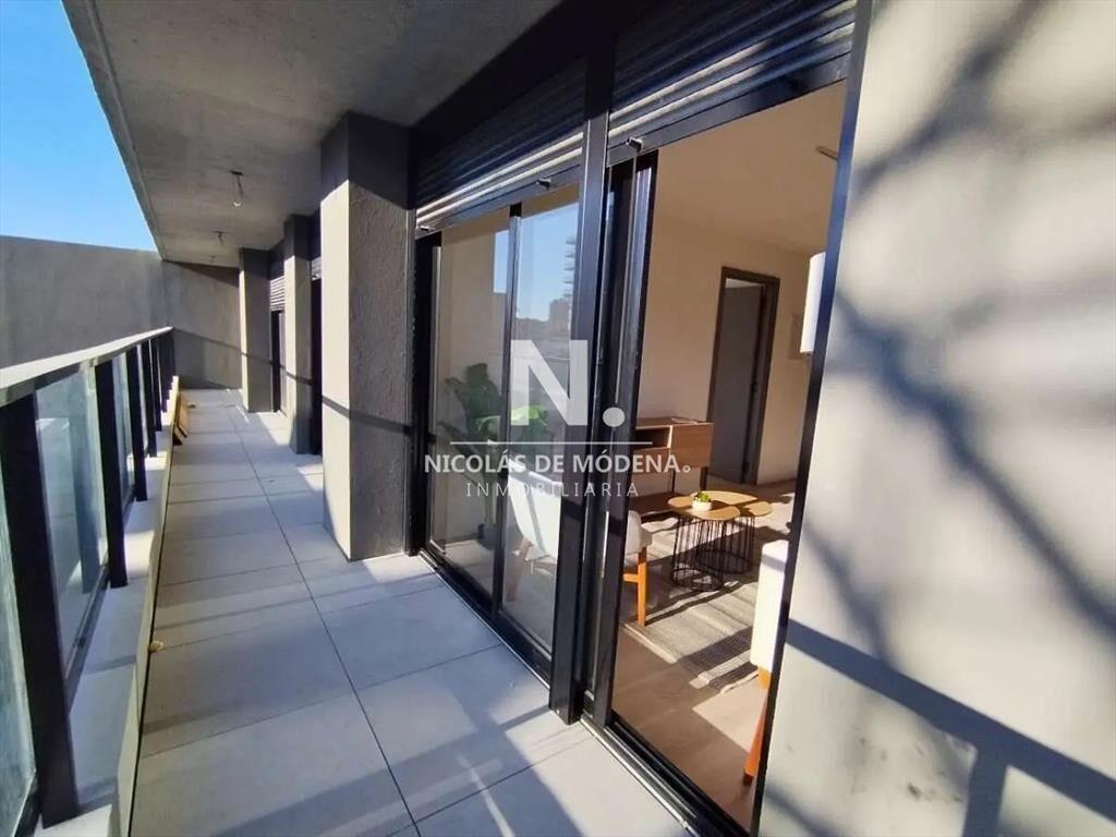 Apartamento En Venta de 2 Dormitorios en piso La