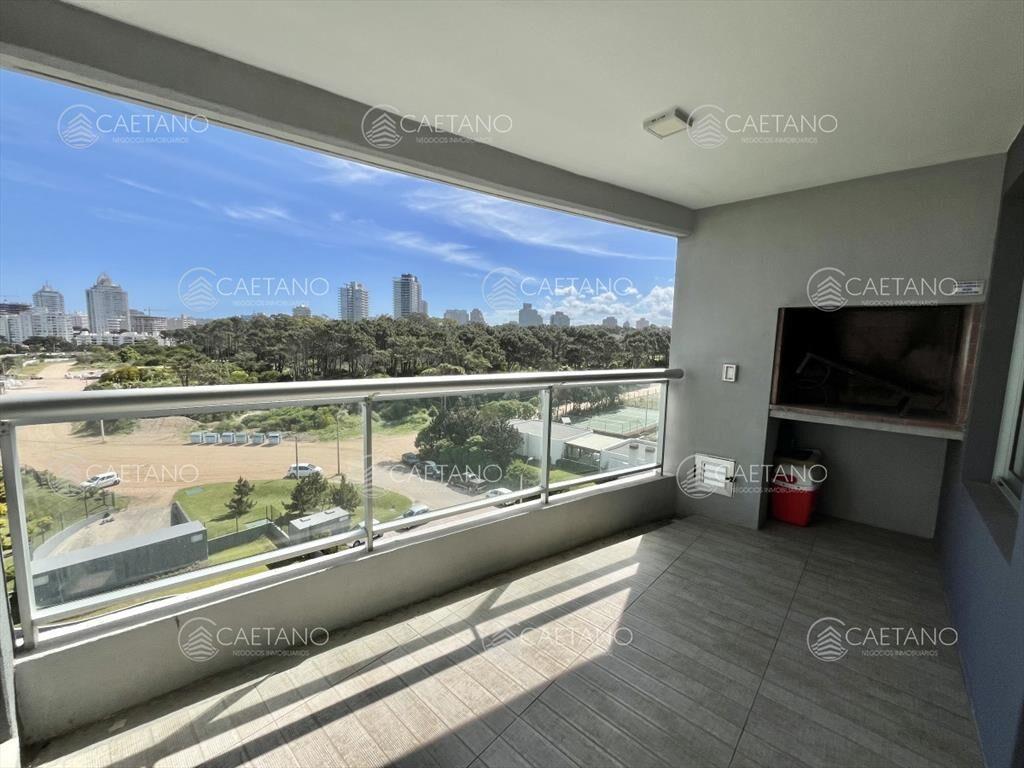 Venta apartamento en Punta del Este con vista al