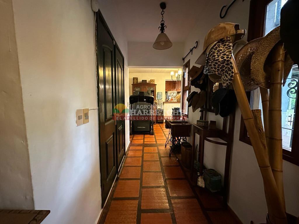 Chacra en Melilla, 10 has, casco de 3 2 baños,