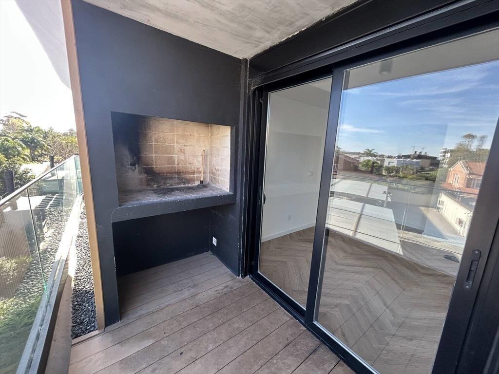 Alquiler de Apartamento en Rambla Costanera   con 2 dormitor