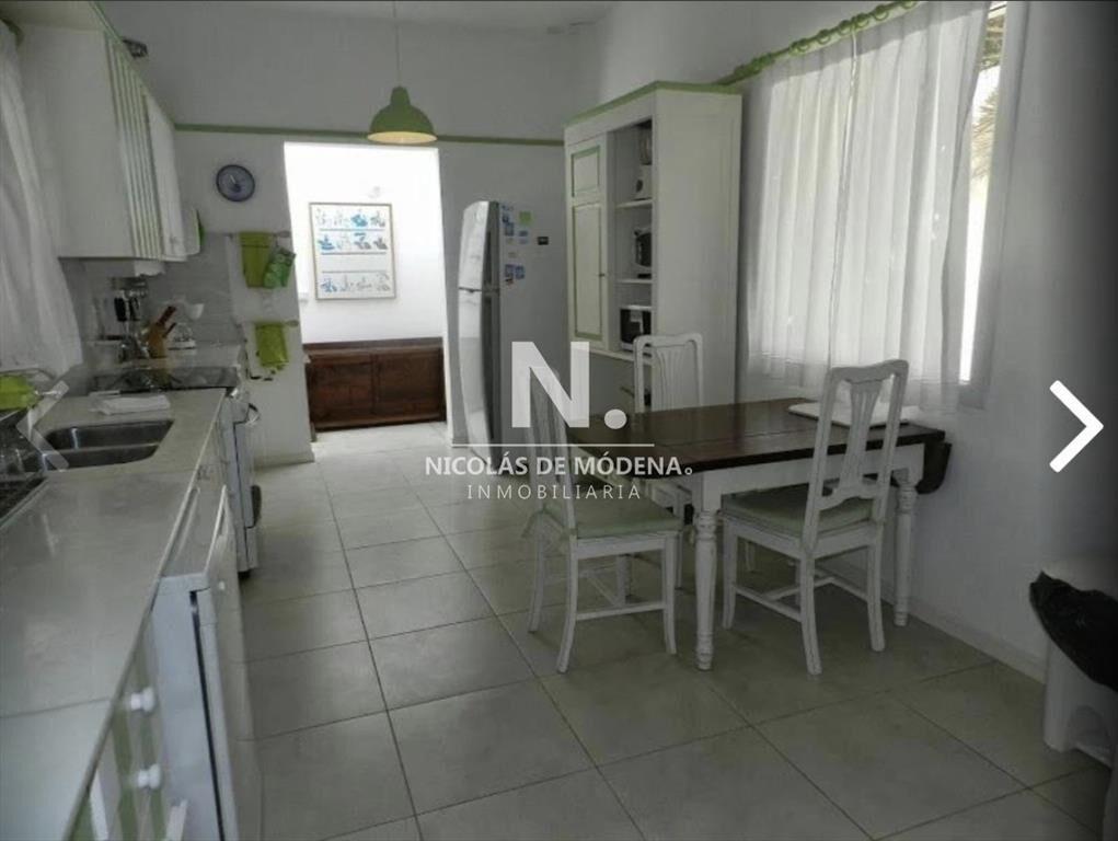 En venta casa en Peninsula, Punta del Este de 4