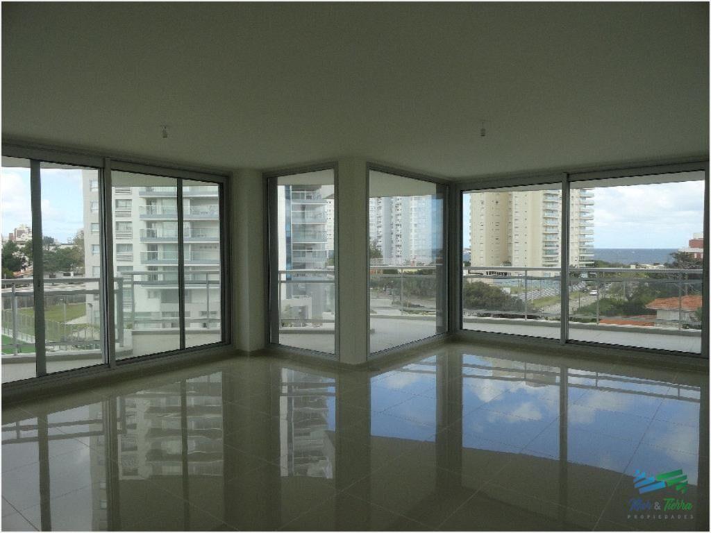 Apartamento en Mansa, 3 dormitorios *