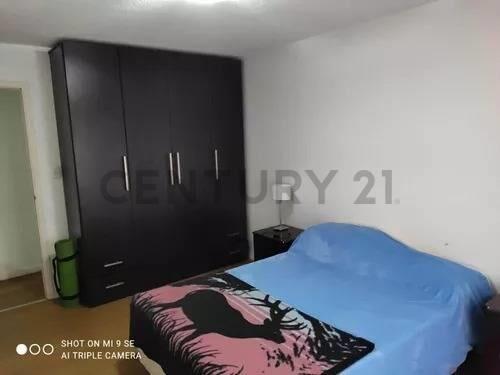 Apartamento 2 dormitorios con cochera privada en Aguada