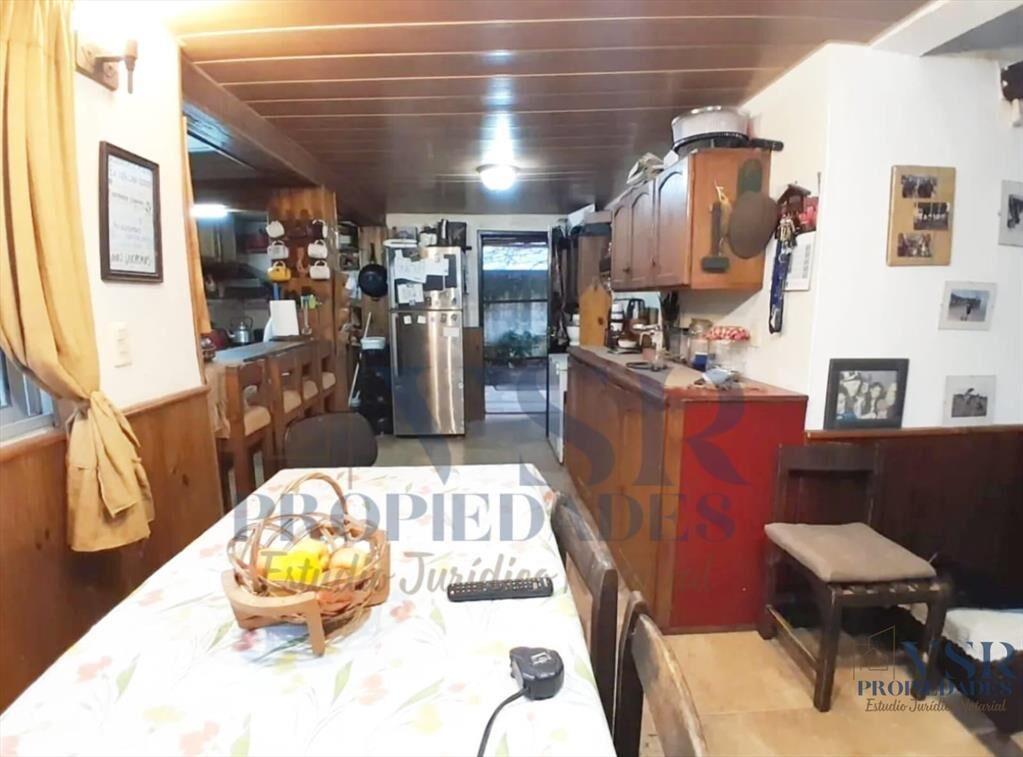 Venta casa 3 dormitorios, 3 baños cochera x 3, galpón fo...