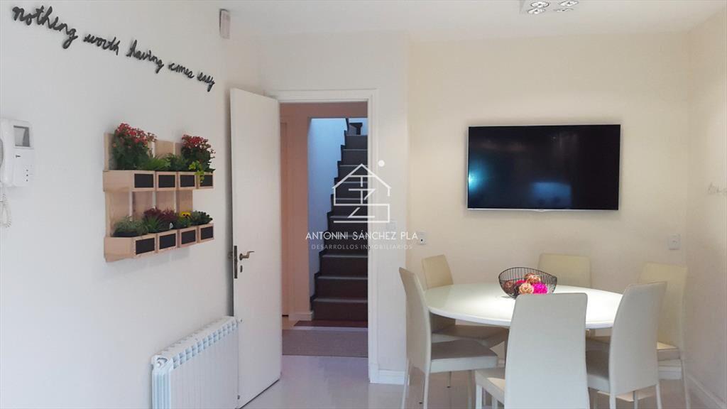 RESIDENCIA A 100 METROS DEL MAR EN MANSA