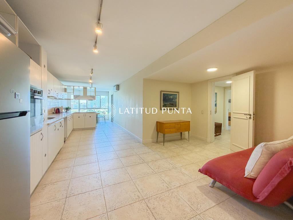 Apartamento frente al Océano, 3 dormitorios más