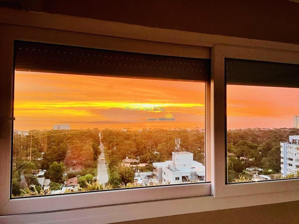 Venta y alquiler anual de amplio apartamento de