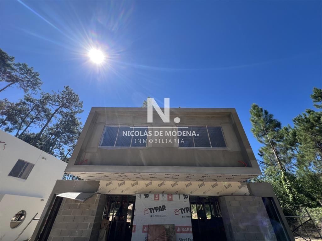 Casa a estrenar en Pinares. Precio lanzamiento.