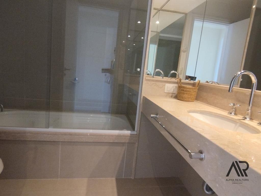 Apartamento en venta de 3 dormitorios c/ cochera en P. B...