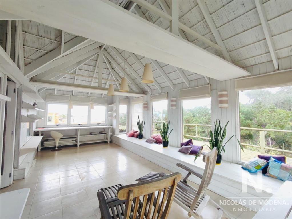Espectacular casa en Montoya a metros del mar, amplia, cóm