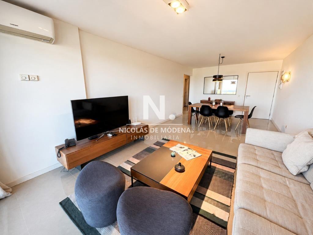 Vende departamento de 2 dormitorios y medio en al