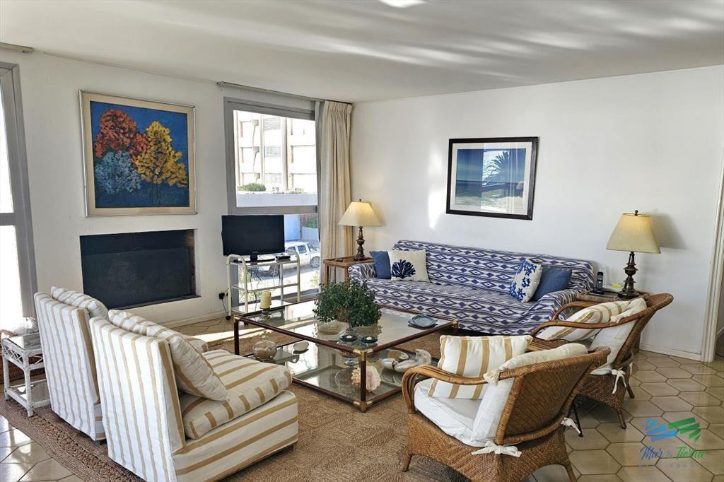 Excelente opción en alquiler y venta, primera el