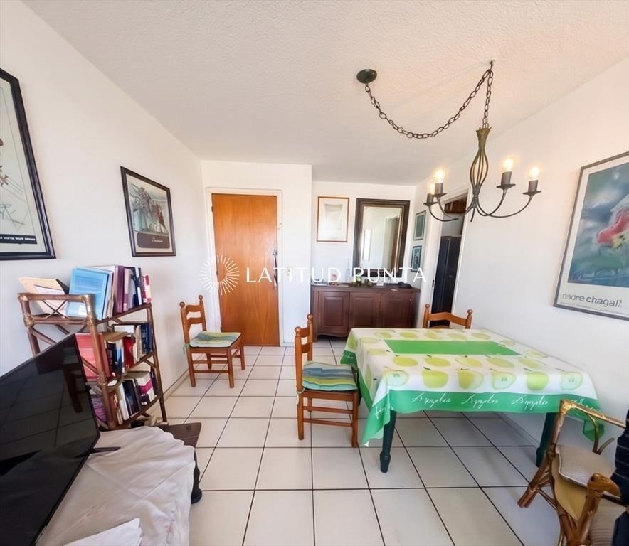 Apartamento de 3 dormitorios en Roosevelt