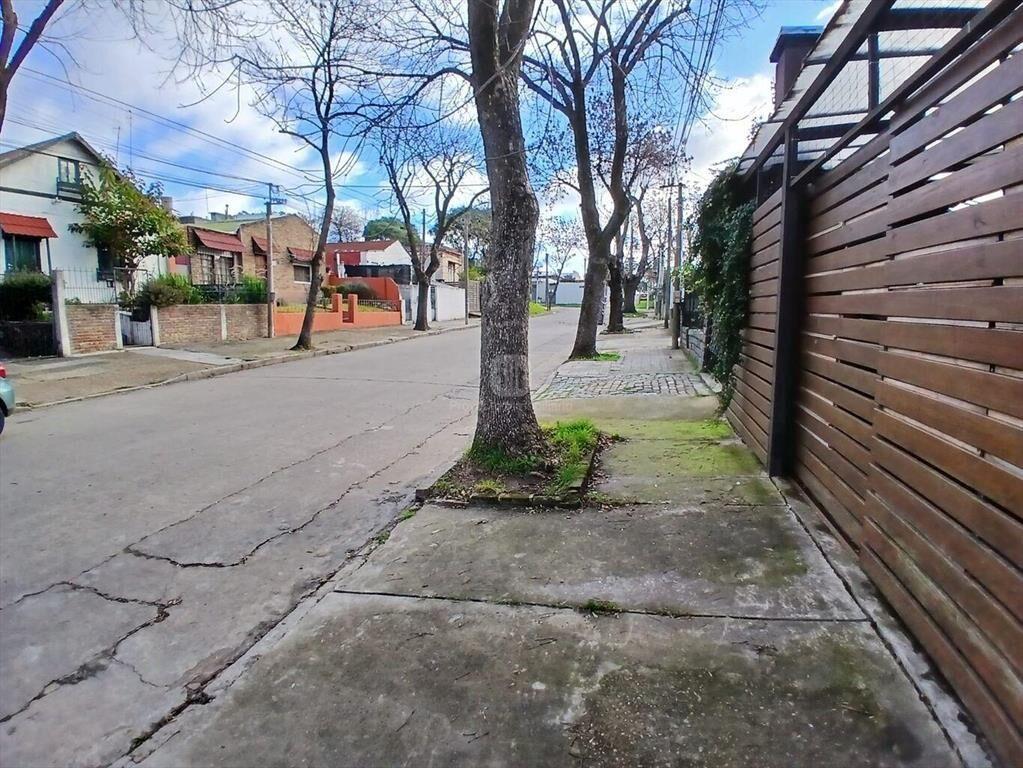 VENTA CASA CERRITO CON GARAGE 3 AUTOS