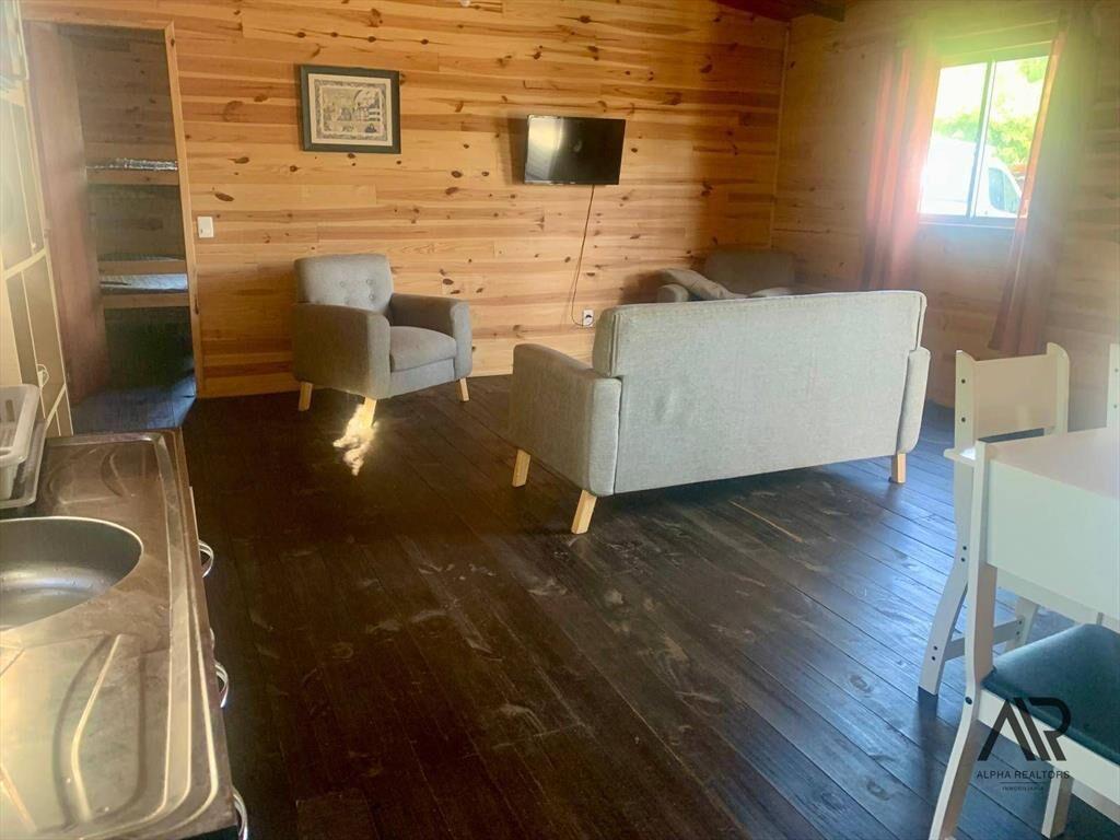 Complejo de 3 casas con piscina en venta en Punta del Diablo
