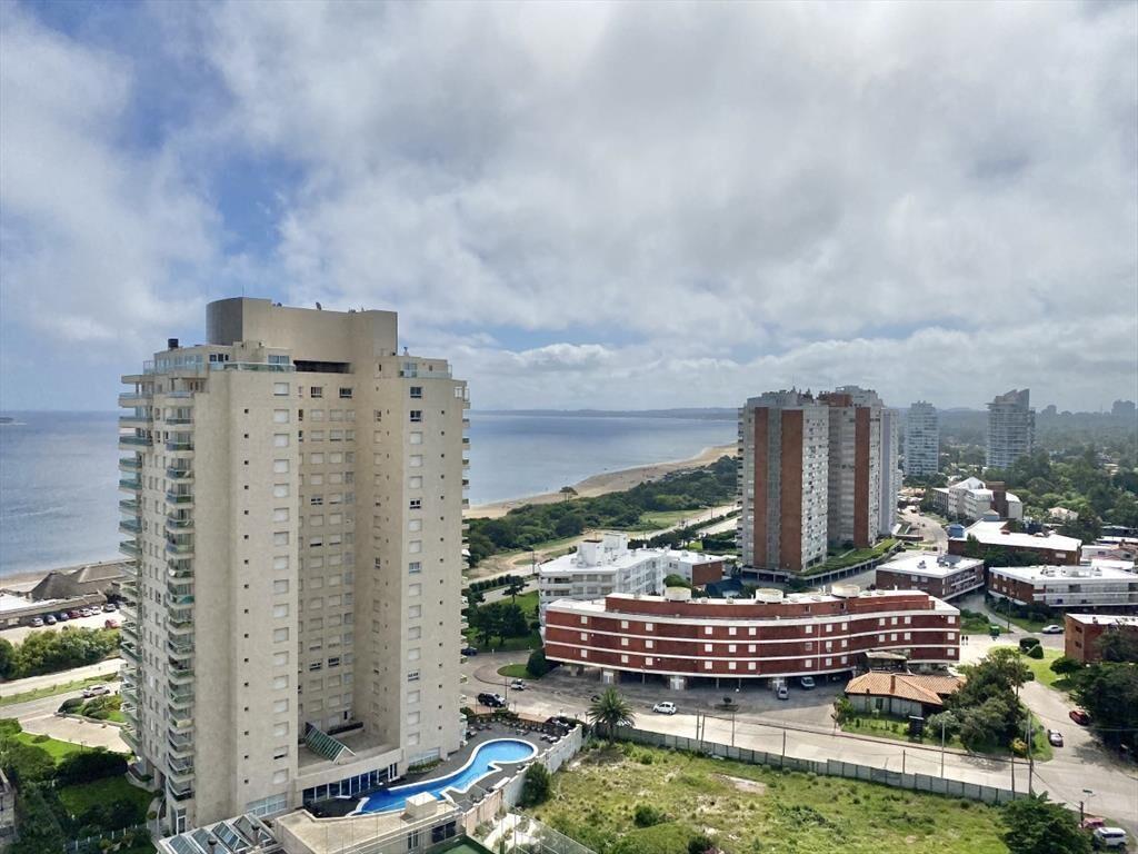 ALQUILER TEMPORAL 2 DORMITORIOS EDIFICIO GALA TOWER