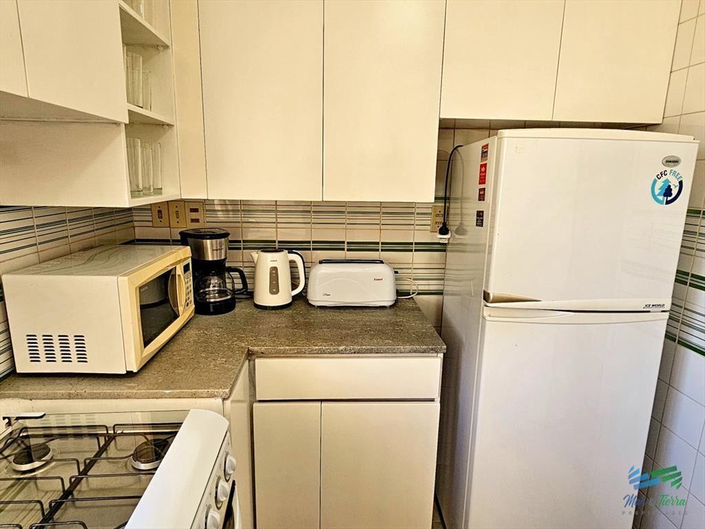 Apartamento de 3 dormitorios, alquiler de temporada, frente