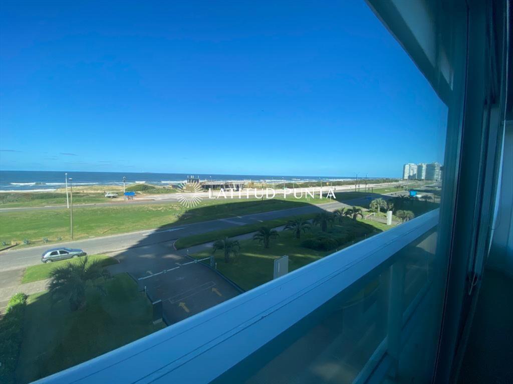 Apartamento 2 dormitorios en suite + dep. Le Parc