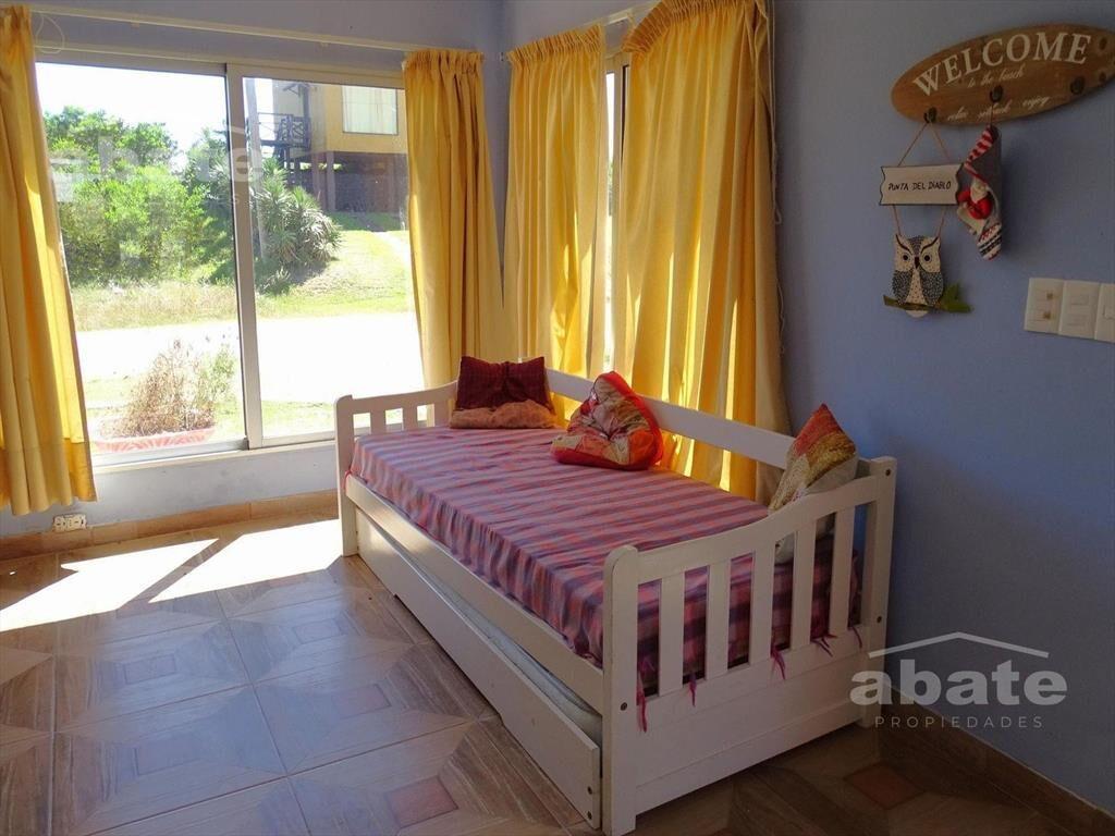 Venta de 2 casas en Punta del Diablo Rocha