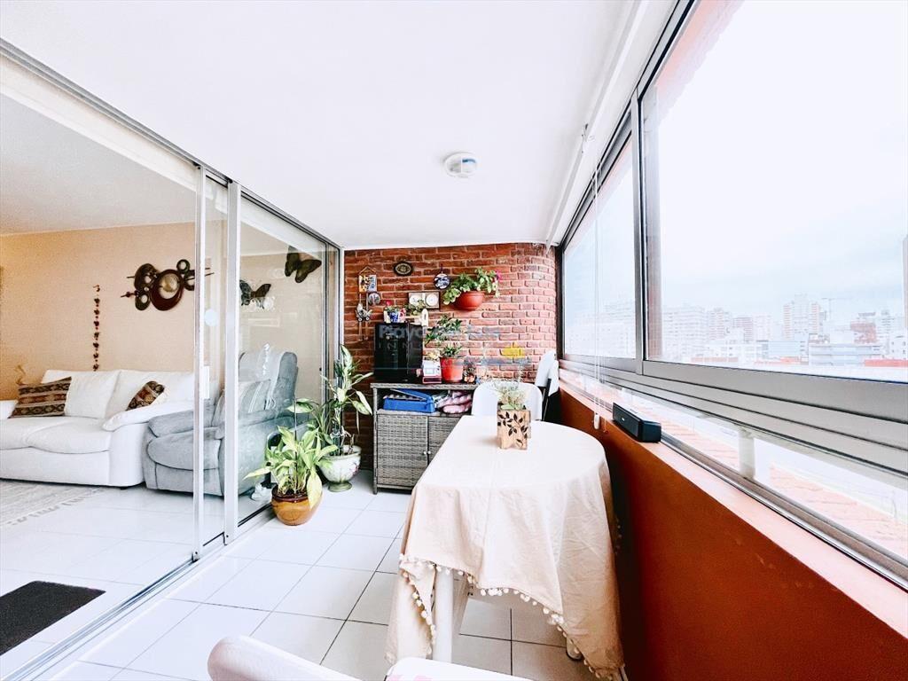 Excelente Apartamento de 2 Dormitorios Frente a