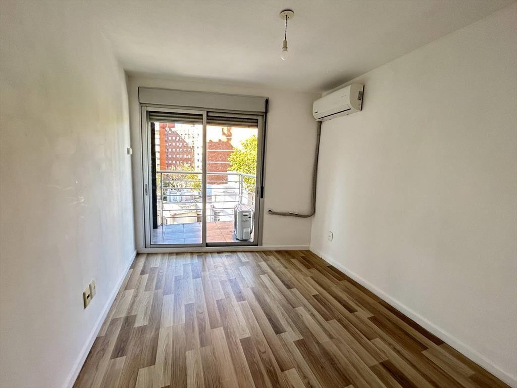 Venta de Apartamento con 1 dormitorio y garaje en Punta Carr