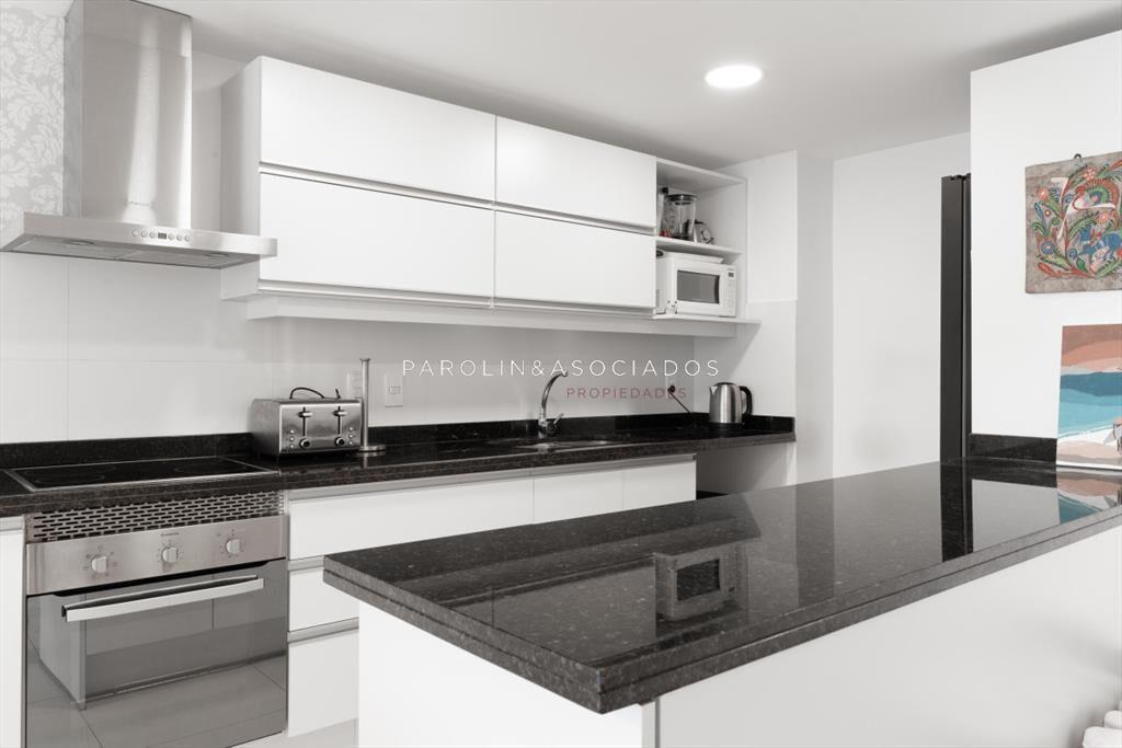 Apartamento en venta en Torre Esmeralda, Punta del Este.